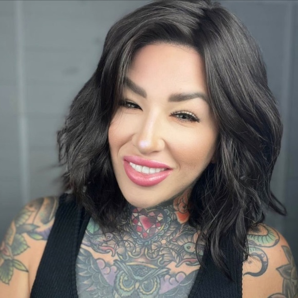 Rebel Gypsy "Idolizer" monofilament wig - Picture 4 of 5